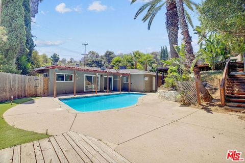 A home in Studio City