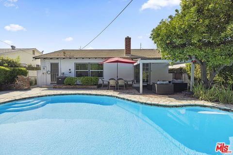 A home in Tarzana