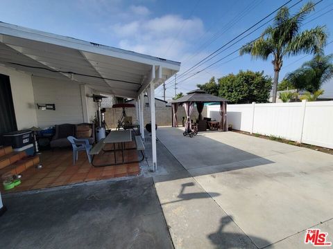 A home in Azusa