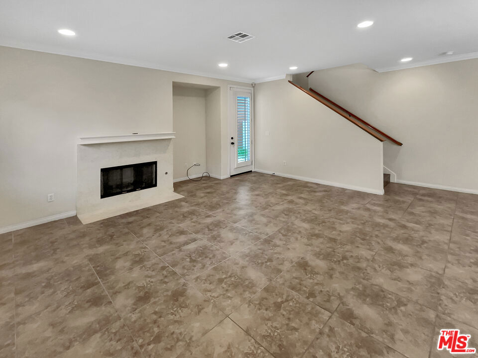 Properties 2 1126 Usha Lane