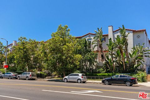 A home in Studio City