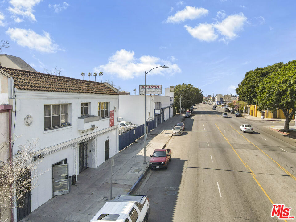 Properties 2 2360 W Washington Boulevard