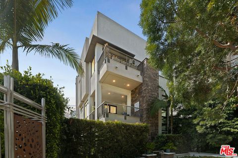 A home in Playa Vista