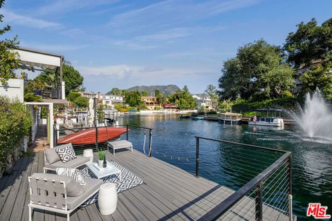 A home in Toluca Lake