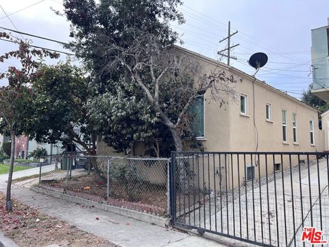 A home in Inglewood