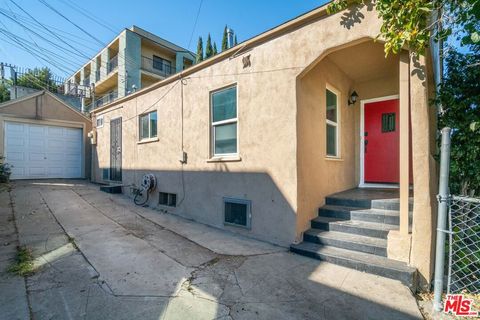 A home in Inglewood