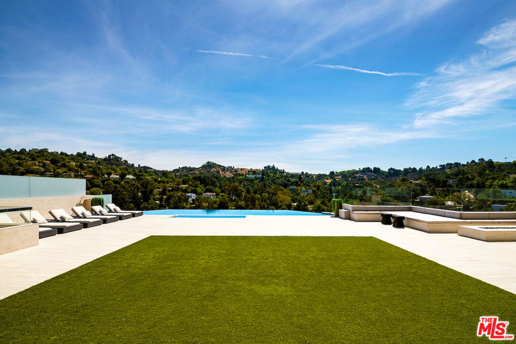 Properties 2 2620 Wallingford Drive