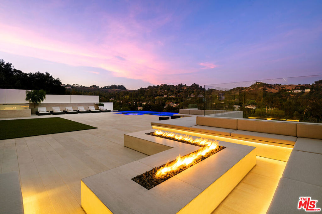 Properties 3 2620 Wallingford Drive