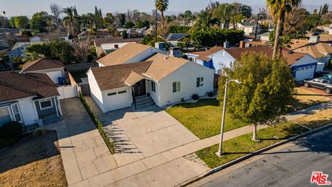 A home in Reseda