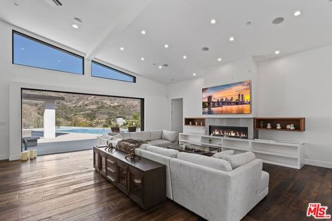 31830 Lobo Canyon Agoura Hills CA 91301