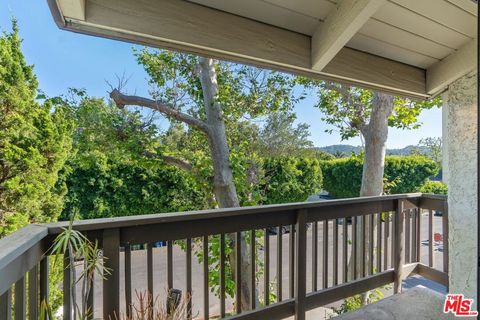 A home in Studio City