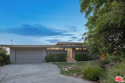 A home in Calabasas