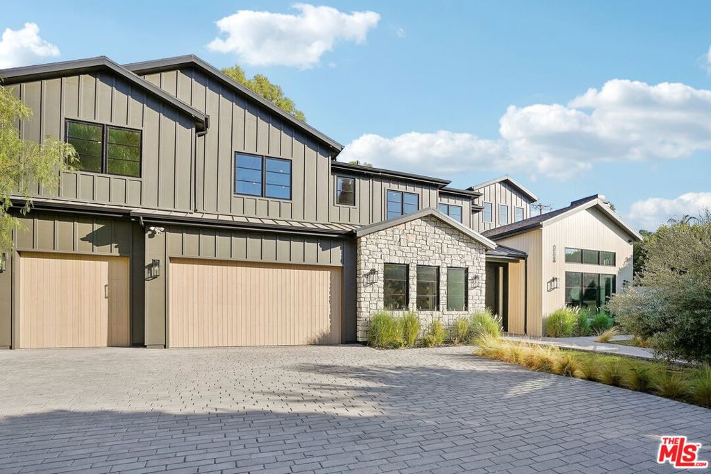 Properties 2 5124 Calvin Avenue