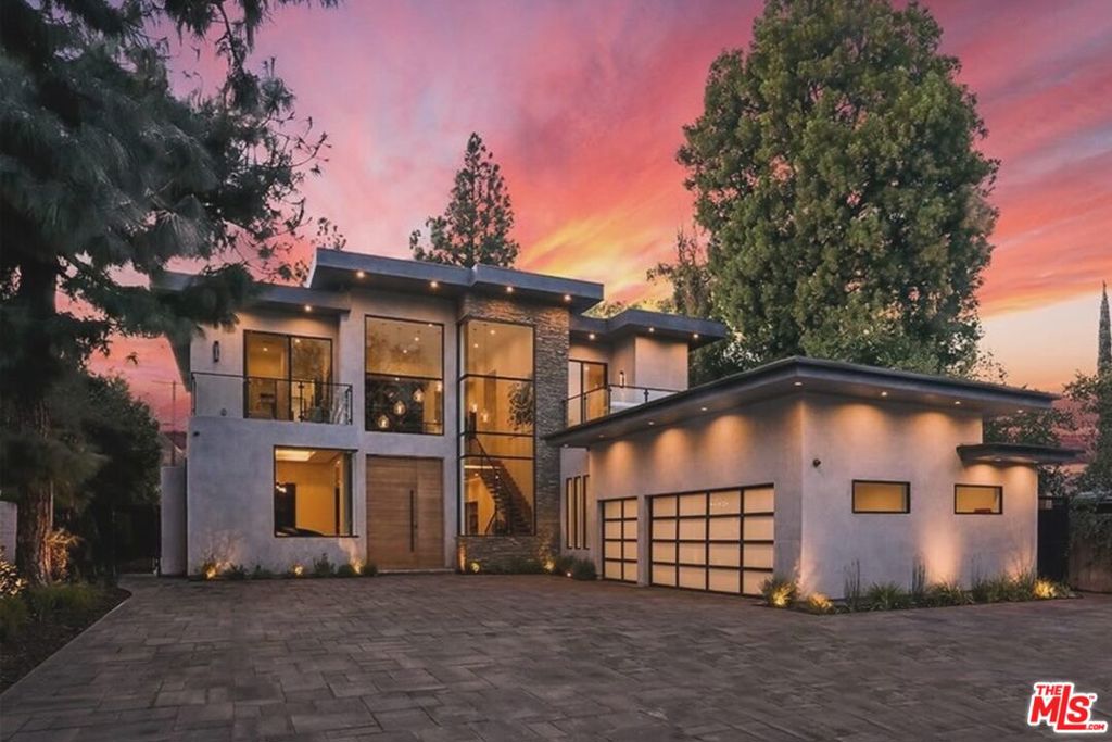 Properties 1 5301 Amestoy Avenue