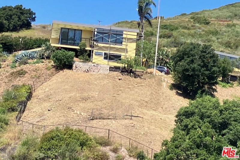 2828 McAlpine Drive