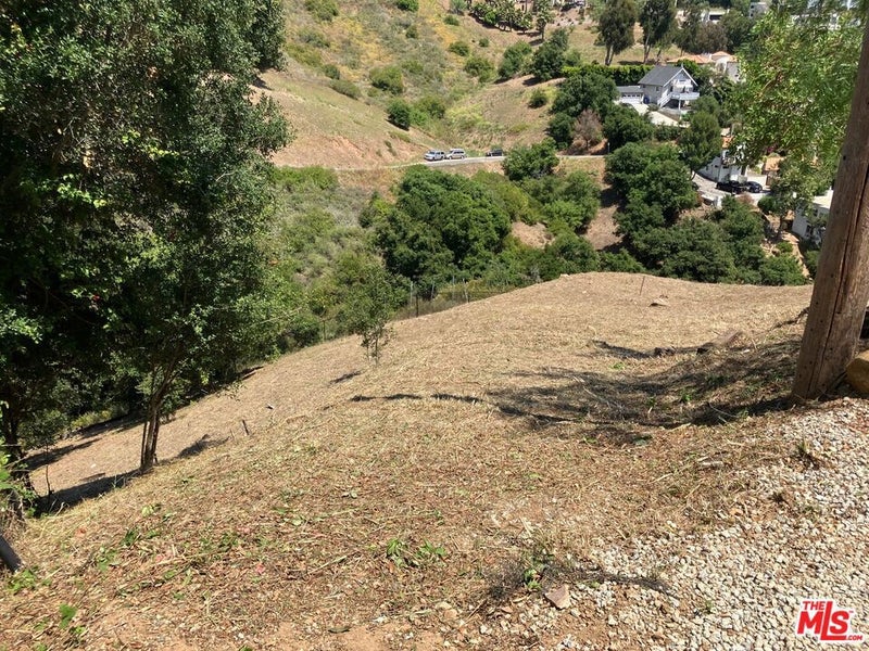 2828 McAlpine Drive