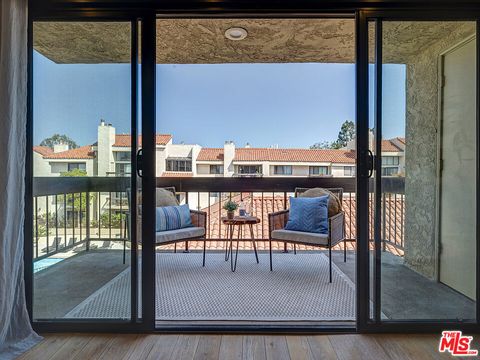 A home in Playa Del Rey