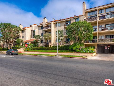 A home in Playa Del Rey