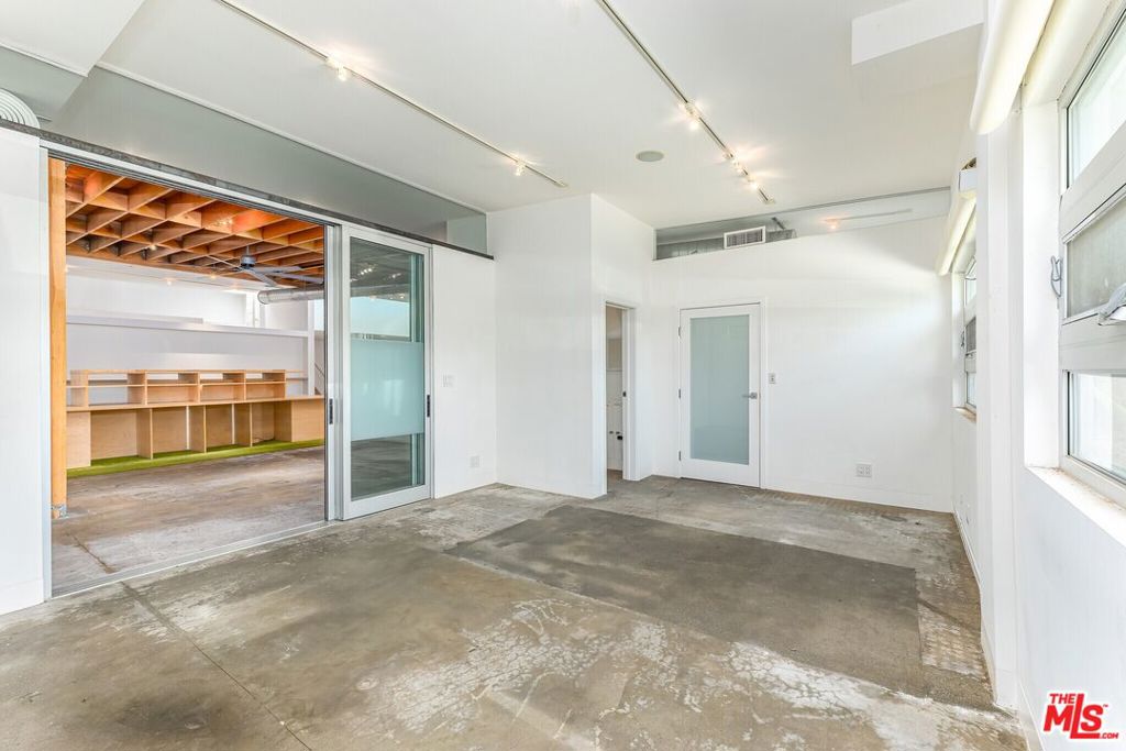 Properties 3 726 N Cahuenga Boulevard