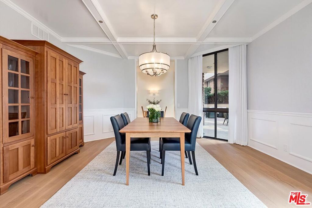 Properties 3 300 N Swall Drive 102