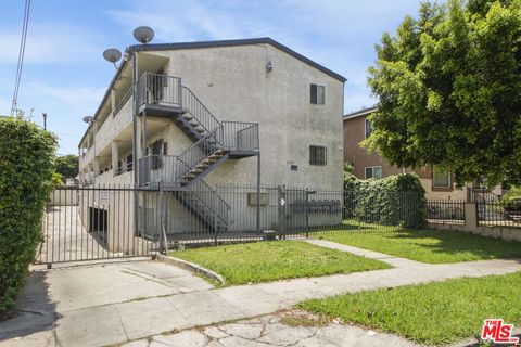 3120 W 71st Street Los Angeles CA 90043