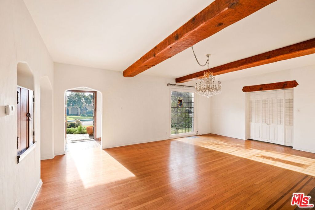Properties 4 1551 Pasqualito Drive