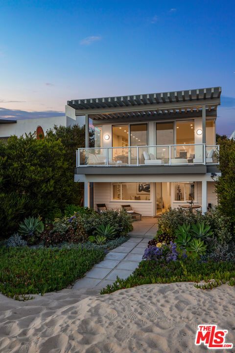 A home in Playa del Rey