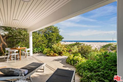 A home in Playa del Rey