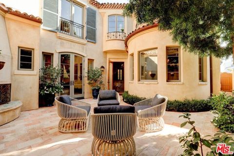 A home in Corona Del Mar