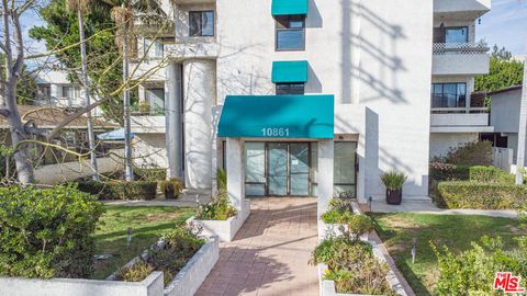 A home in Toluca Lake