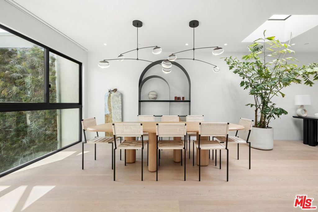 Properties 1 10 Ocean Park Boulevard 1
