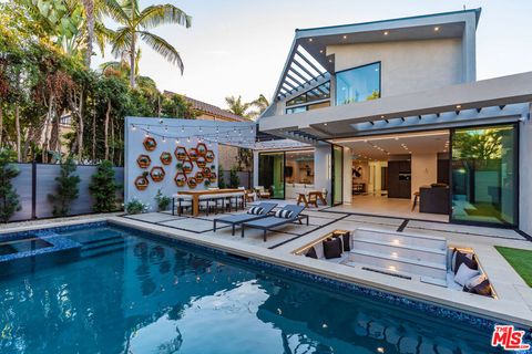 930 N La Jolla Avenue West Hollywood CA 90046