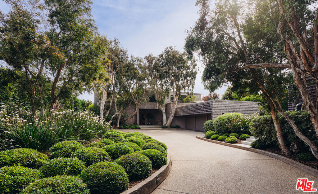 Properties 1 3443 Padaro Lane