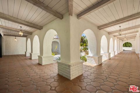 A home in Palm Springs