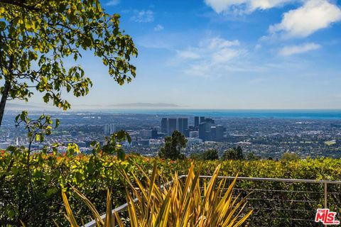 650 Endrino Place Beverly Hills CA 90210