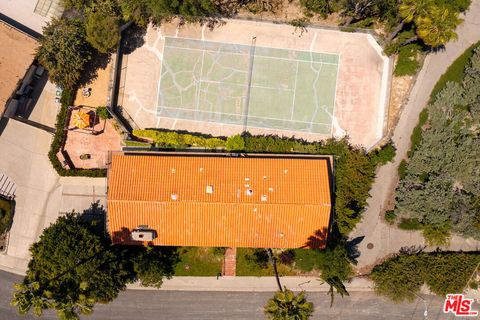 A home in Tarzana