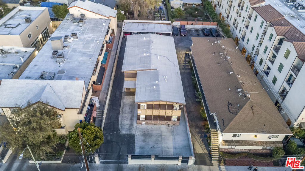 Properties 4 7260 Canby Avenue