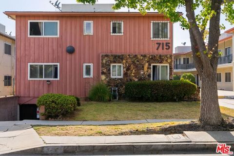 A home in Inglewood