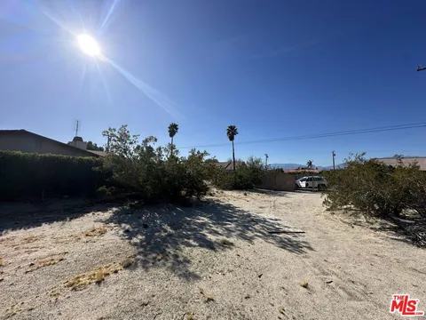 MLS: 25514397