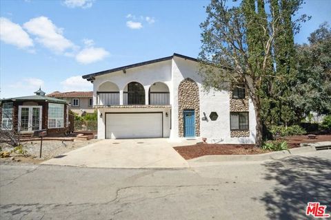 A home in Calabasas