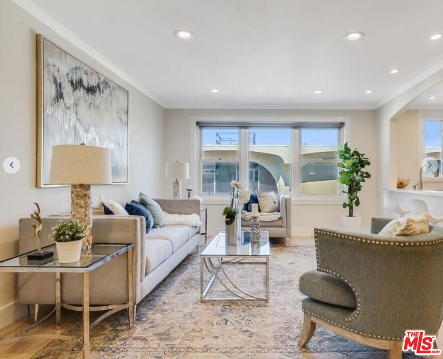 Properties 3 11670 W Sunset Boulevard 307