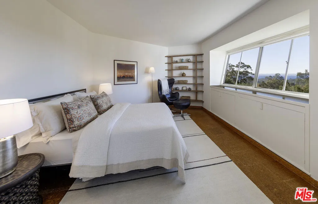 Santa Barbara, California 93108, United States, 2 Bedrooms Bedrooms, ,2 BathroomsBathrooms,Residential,Active,125461