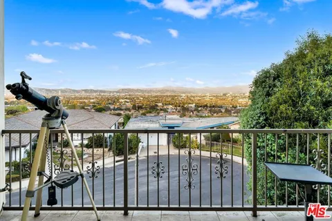 4212 Don Alanis Place, Los Angeles, CA 90008 - MLS#: 25514169