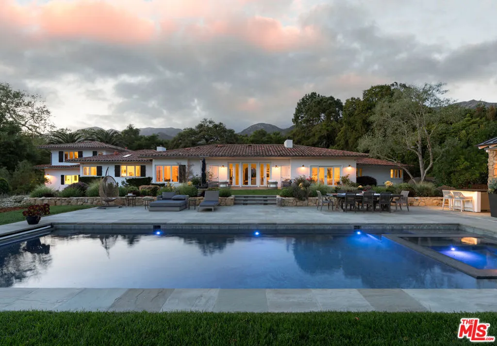 Santa Barbara, California 93108, United States, 4 Bedrooms Bedrooms, ,5 BathroomsBathrooms,Residential,Active,117929