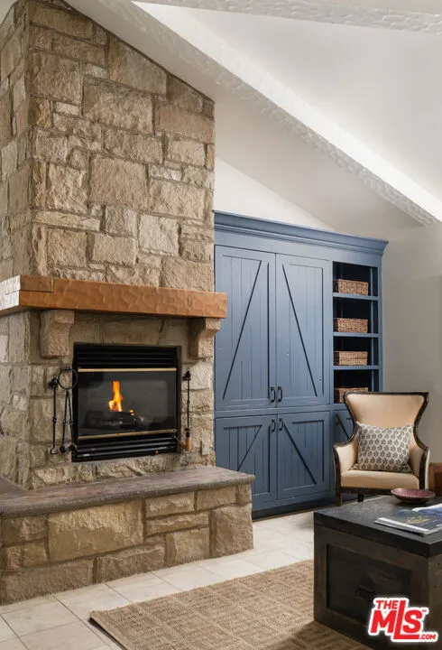 Santa Barbara, California 93108, United States, 4 Bedrooms Bedrooms, ,5 BathroomsBathrooms,Residential,Active,117929