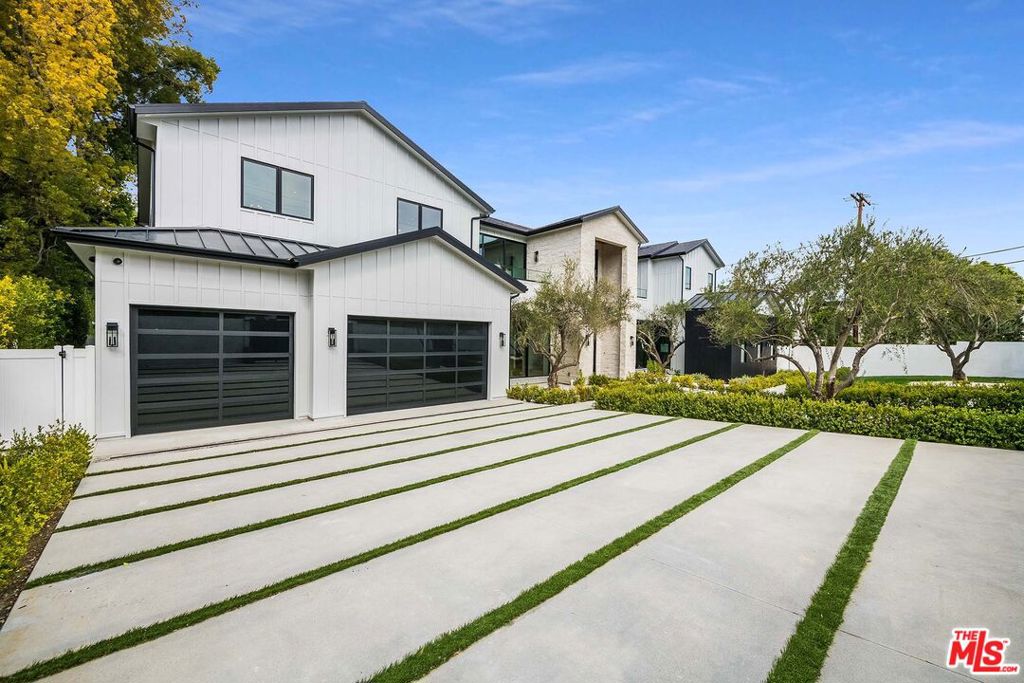 Properties 2 15907 Valley Vista Boulevard