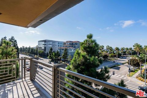 A home in Playa Vista