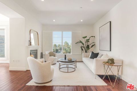 A home in Playa Vista