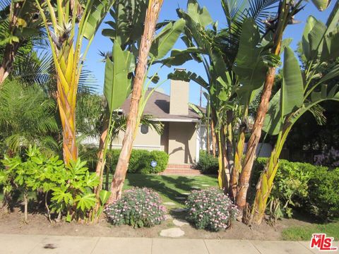 A home in Studio City