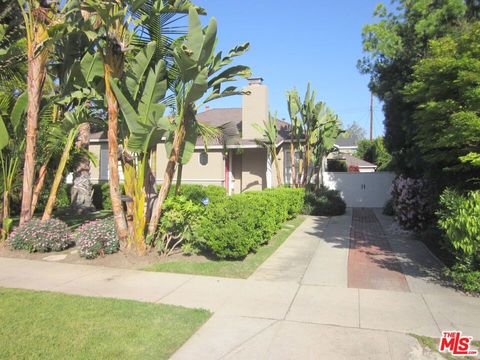 A home in Studio City